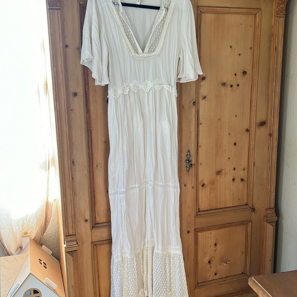 Dresses & Skirts - Cleobella Dress